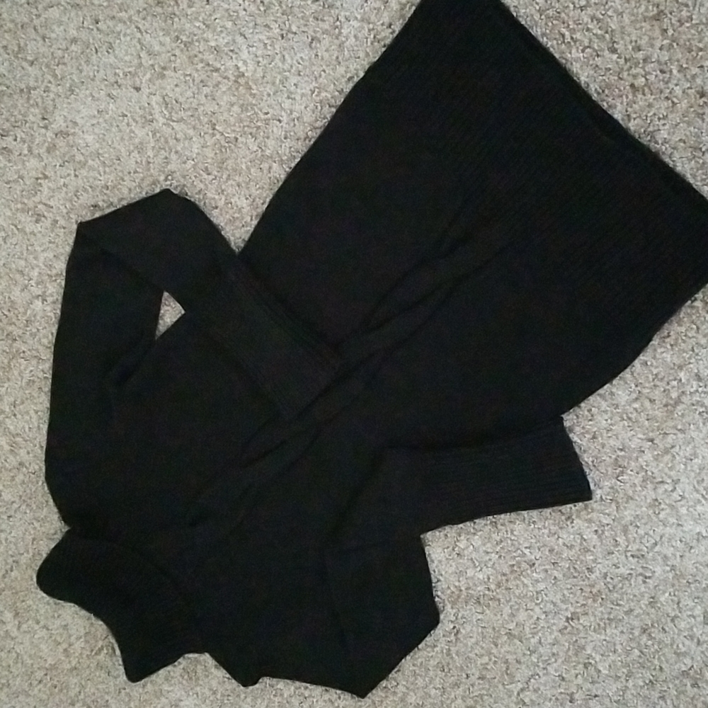 Sele Black Sweater Dress - Picture 3 of 7